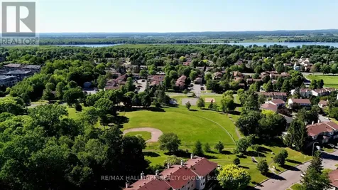 6912 Du Bois Avenue Ottawa ON K1C 5L3