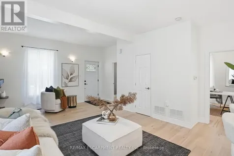 118 Victoria Street Brantford ON N3S 3K8