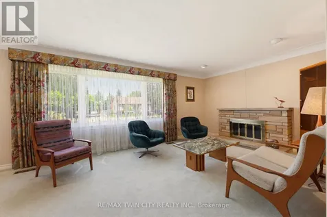 22 Dunsdon Street Brantford ON N3R 3J3