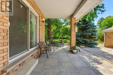 22 Dunsdon Street Brantford ON N3R 3J3