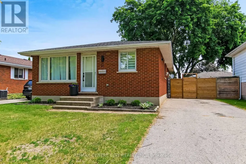91 Moore Avenue Aylmer ON N5H 2Z8