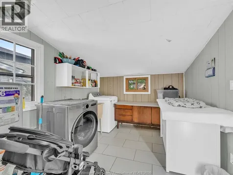 1218 California Avenue Windsor ON N9B 2Z9