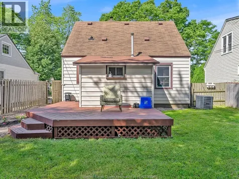 1218 California Avenue Windsor ON N9B 2Z9