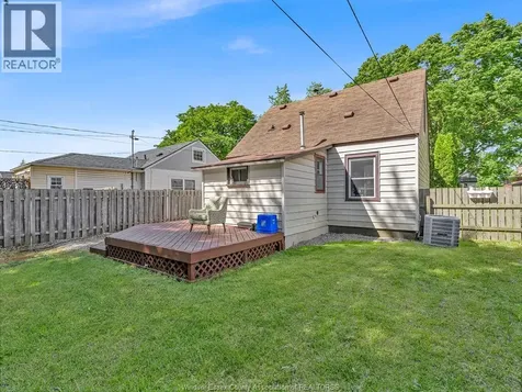 1218 California Avenue Windsor ON N9B 2Z9