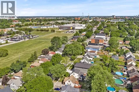 1218 California Avenue Windsor ON N9B 2Z9