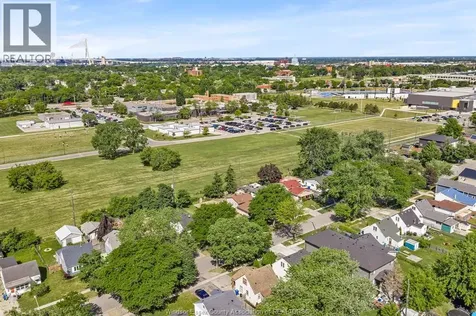 1218 California Avenue Windsor ON N9B 2Z9