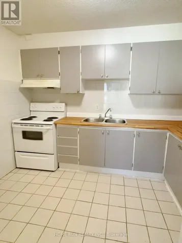 1380 Prince Of Wales Drive Ottawa ON K2C 3N5