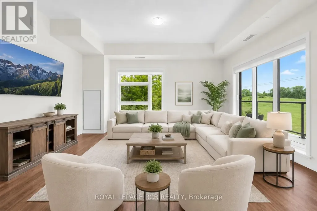 555 William Graham Drive Aurora ON L4G 3H9