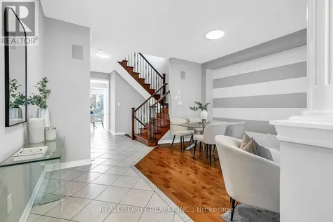 284 Bilbrough Street Aurora ON L4G 7X5