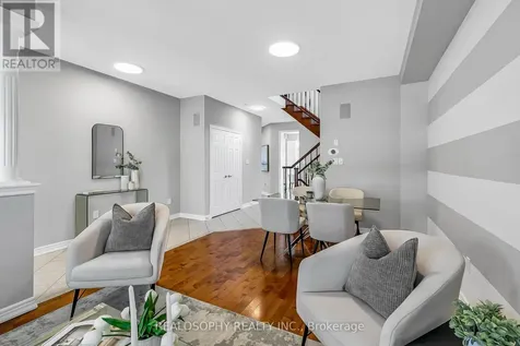 284 Bilbrough Street Aurora ON L4G 7X5