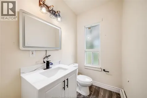 770-794 Langlois Avenue Windsor ON N8Y 4V1