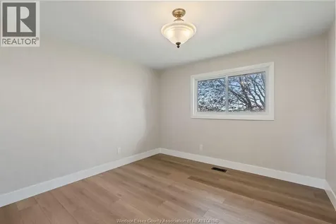 157 Fairview Avenue East Essex ON N8M 2R3