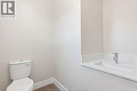 157 Fairview Avenue East Essex ON N8M 2R3