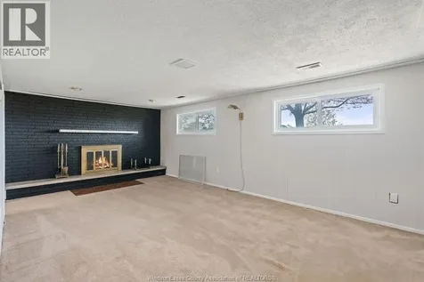 157 Fairview Avenue East Essex ON N8M 2R3