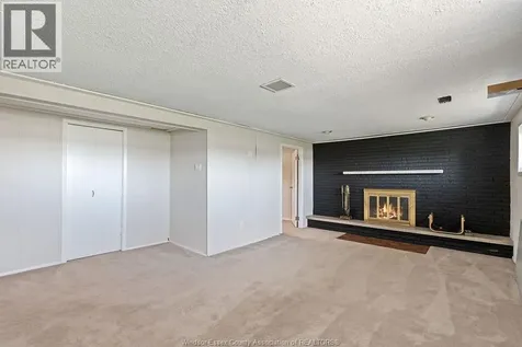 157 Fairview Avenue East Essex ON N8M 2R3