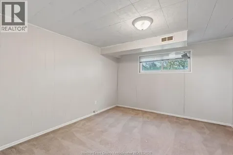 157 Fairview Avenue East Essex ON N8M 2R3