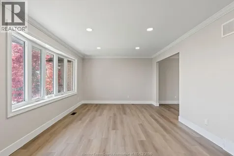 157 Fairview Avenue East Essex ON N8M 2R3