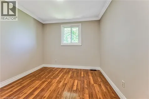 120 Ralgreen Crescent Kitchener ON N2M 1T9