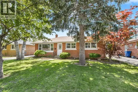 24 Galbraith Street Chatham ON N7L 3X7