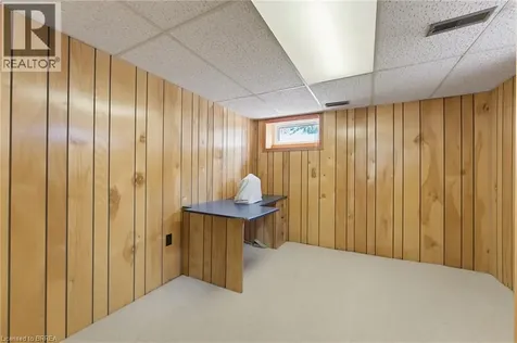 22 Dunsdon Street Brantford ON N3R 3J3