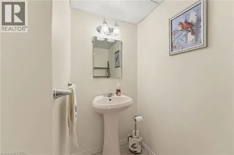 22 Dunsdon Street Brantford ON N3R 3J3