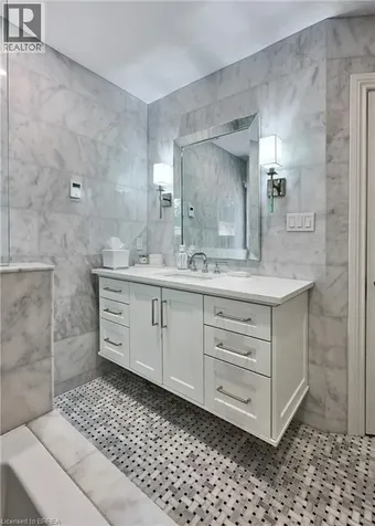 19 Inwood Drive Brantford ON N3T 5J5