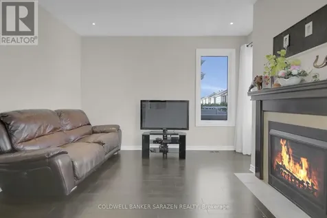 906 Whimbrel Way Ottawa ON K2J 6C5