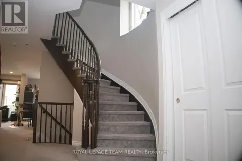 139 Sweetwater Lane Ottawa ON K2T 0L3