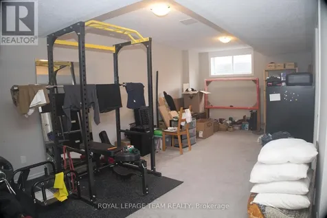 139 Sweetwater Lane Ottawa ON K2T 0L3