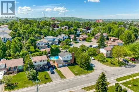 1119 Woodbine Avenue Sudbury ON P3A 2L8