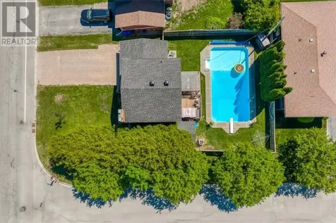 1119 Woodbine Avenue Sudbury ON P3A 2L8
