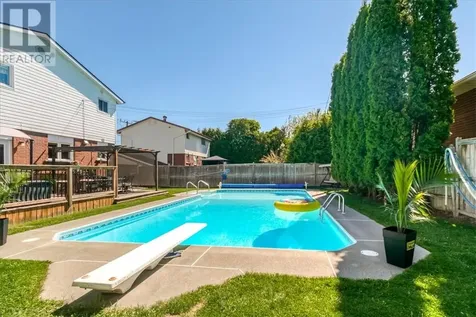 1119 Woodbine Avenue Sudbury ON P3A 2L8