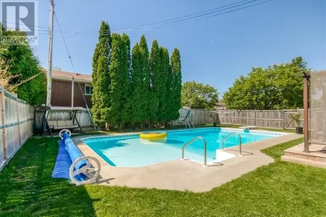 1119 Woodbine Avenue Sudbury ON P3A 2L8