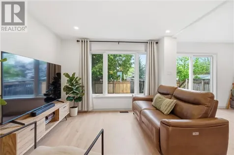 121 Third Avenue Lively ON P3B 3B7