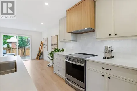 121 Third Avenue Lively ON P3B 3B7