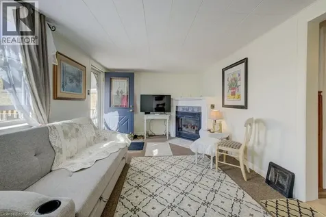 458 Upper Wentworth Street Hamilton ON L9A 4T7