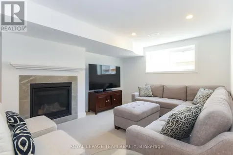 725 Capricorn Circle Ottawa ON K4M 0J4
