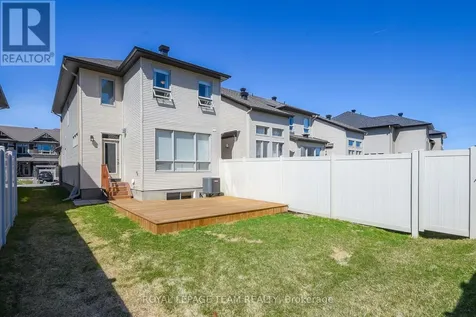 725 Capricorn Circle Ottawa ON K4M 0J4