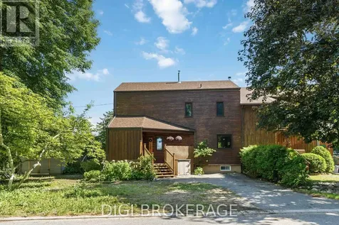 332 Iona Street Ottawa ON K1Z 8R2
