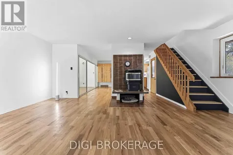 332 Iona Street Ottawa ON K1Z 8R2