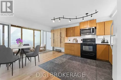 332 Iona Street Ottawa ON K1Z 8R2