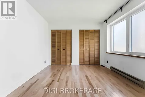 332 Iona Street Ottawa ON K1Z 8R2
