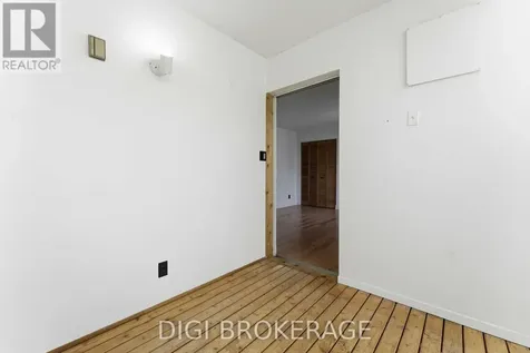 332 Iona Street Ottawa ON K1Z 8R2