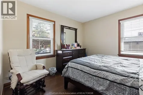 1402 Elsmere Avenue Windsor ON N8X 4G9