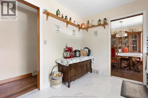 1402 Elsmere Avenue Windsor ON N8X 4G9