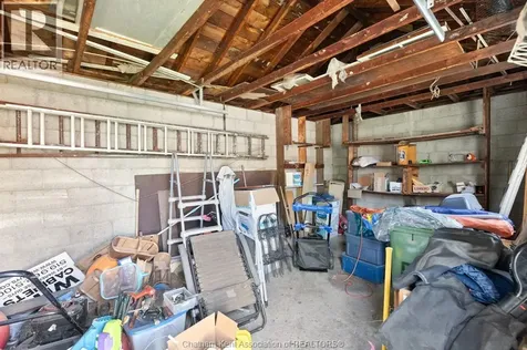 1402 Elsmere Avenue Windsor ON N8X 4G9