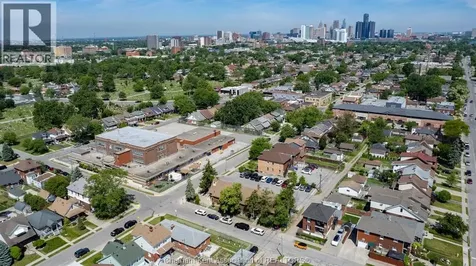 1402 Elsmere Avenue Windsor ON N8X 4G9