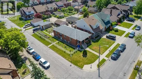 1402 Elsmere Avenue Windsor ON N8X 4G9