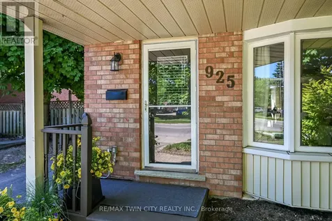 925 Elgin Street North Cambridge ON N1R 8C6