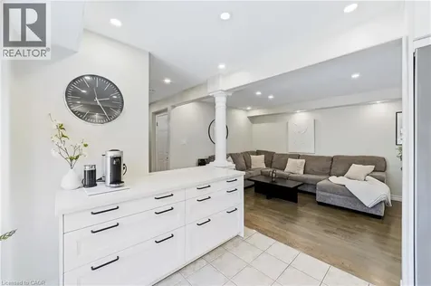 242 Upper Mount Albion Road Stoney Creek ON L8J 0B1